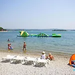 Hacienda Matea - Oasis Of Romance Near The Beaches, Surrounded By Olive Trees, Pool, Jacuzzi And Playground, - Istria * プーラ