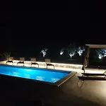 ヴィラ Hacienda Matea - Oasis Of Romance Near The Beaches, Surrounded By Olive Trees, Pool, Jacuzzi And Playground, - Istria