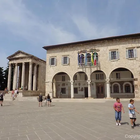 Kuca U Prirodi Villa
