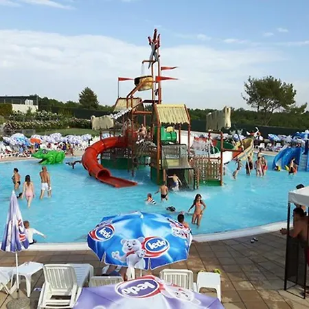 Hacienda Matea - Oasis Of Romance Near The Beaches, Surrounded By Olive Trees, Pool, Jacuzzi And Playground, - Istria Villa *