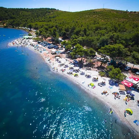 Villa Hacienda Matea - Oasis Of Romance Near The Beaches, Surrounded By Olive Trees, Pool, Jacuzzi And Playground, - Istria Pola